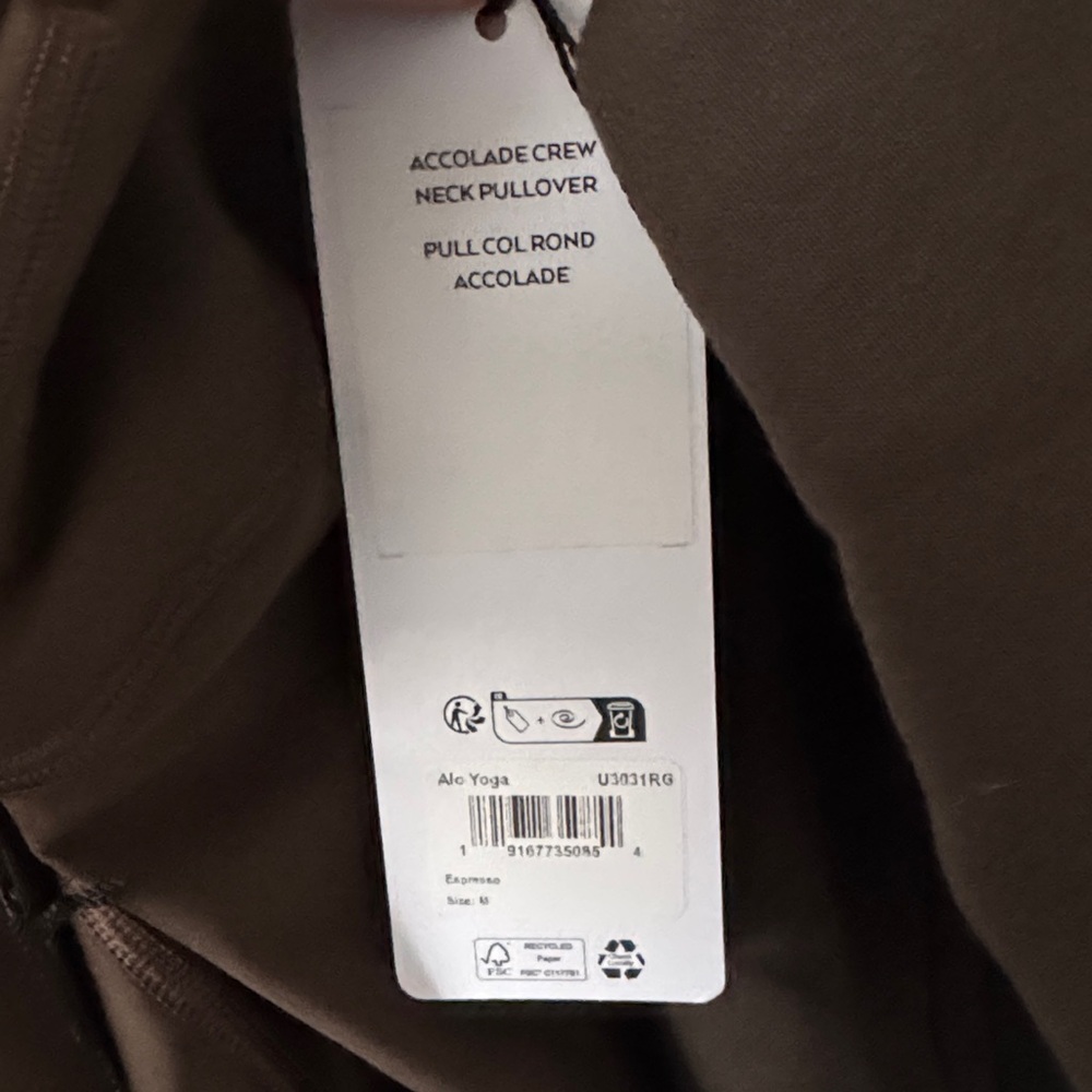 NWT!!! ALO SET (m) CREWNECK & SHORTS - Picture 12 of 15